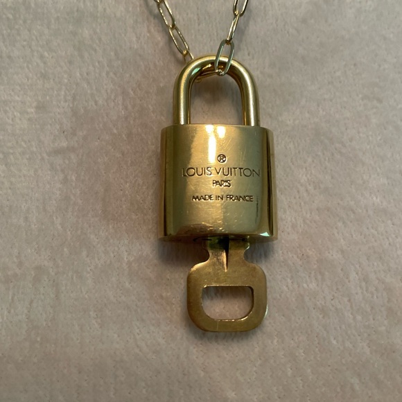 Authentic Louis Vuitton Lock and Key with Necklace - Picture 2 of 4